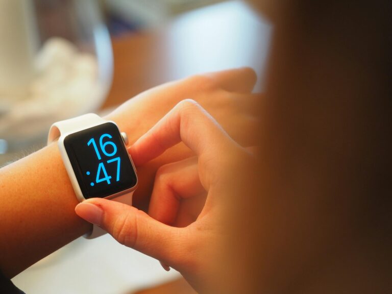 best smartwatches 2025